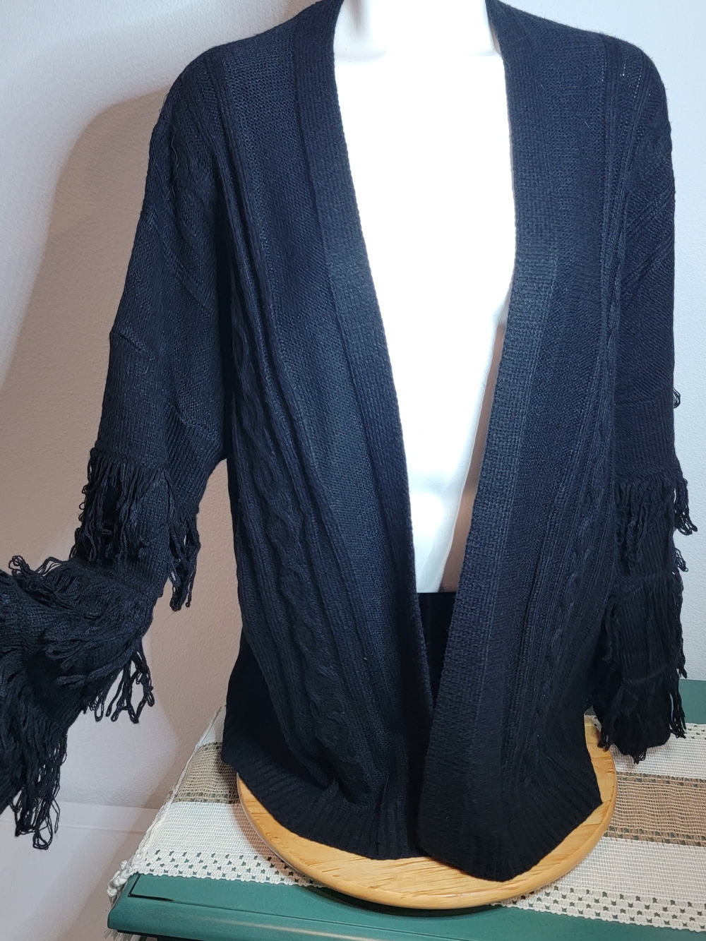 Umgee USA Women's Black Solid Knit Open Front Fringe 3/4 Sleeve Cardigan L